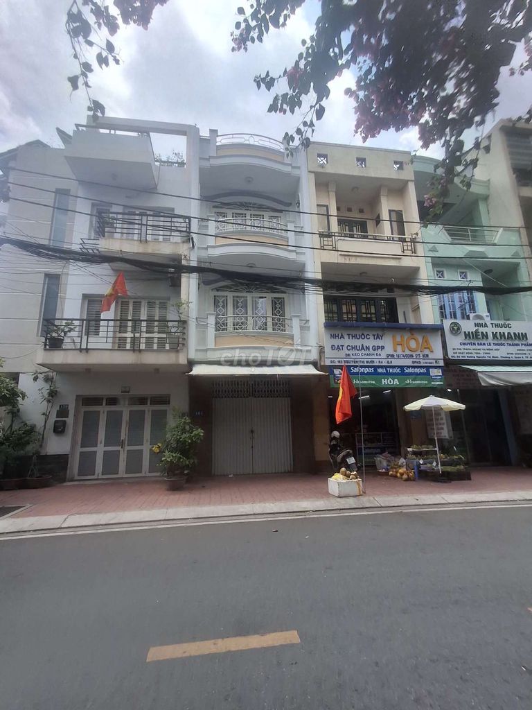 ПРОДАЖА ДОМА ФАСАД KDC CAO LỖ - ТА КУАНГ БЫУ, Р-Н 8. 4м X 15м. 1 этаж + 3 этажа. 13,5 млрд