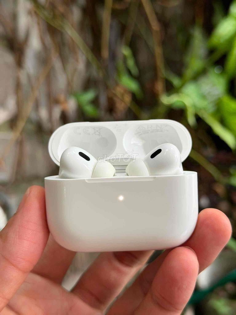 Tai nghe AirPods Pro 2 Type-C Chính Hãng mới 97%