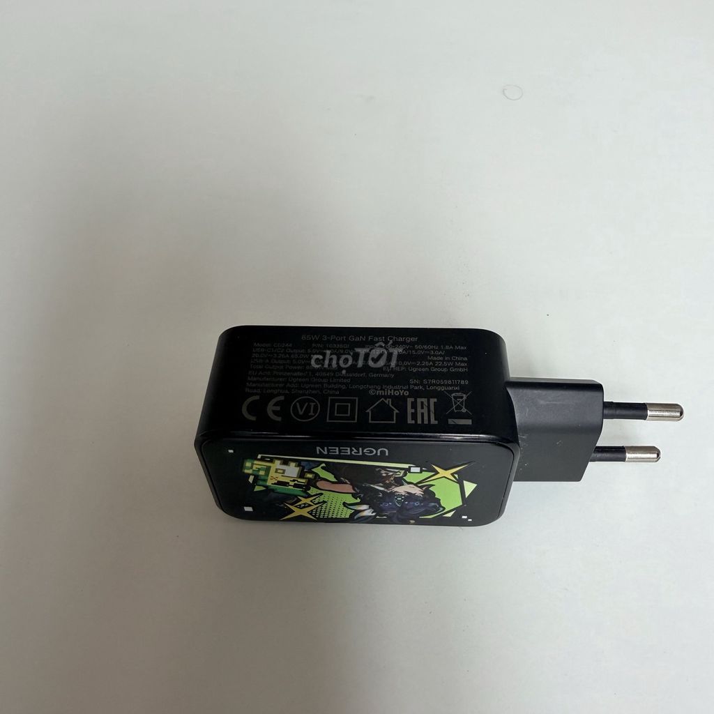 Фото 2: Зарядное устройство Ugreen 65W GaN Genshin Impact