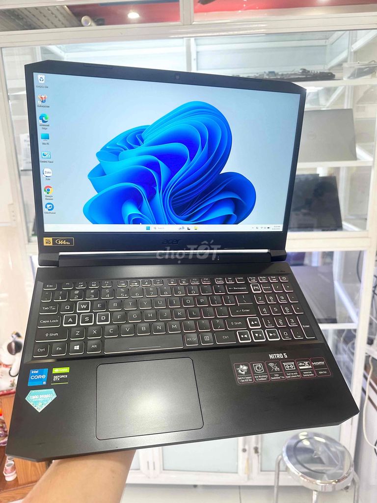 Фото 2: Acer Nitro 5 AN515-57 i5-11400H GTX 1650
