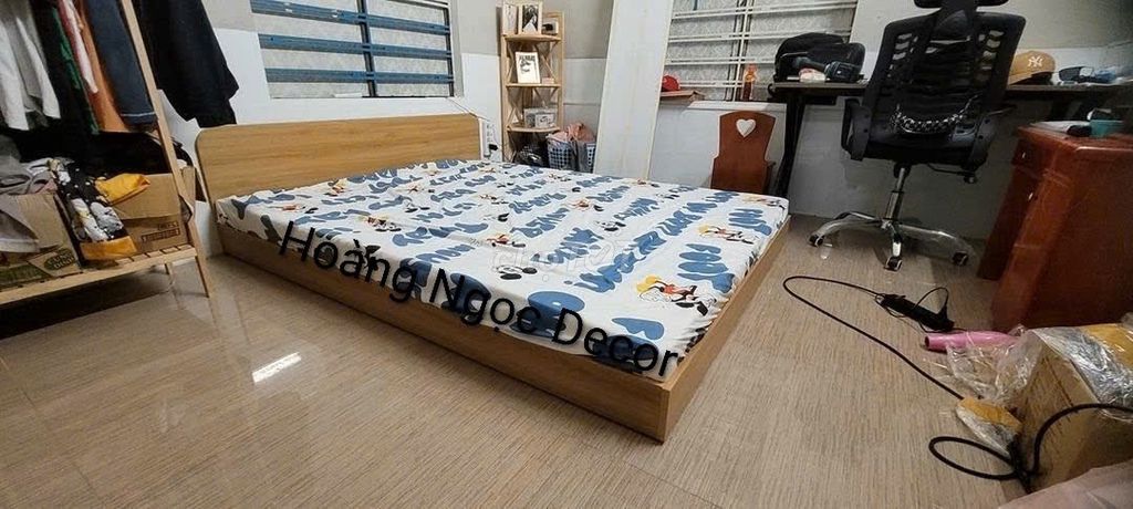 Кровать деревянная в корейском стиле Золотое дерево