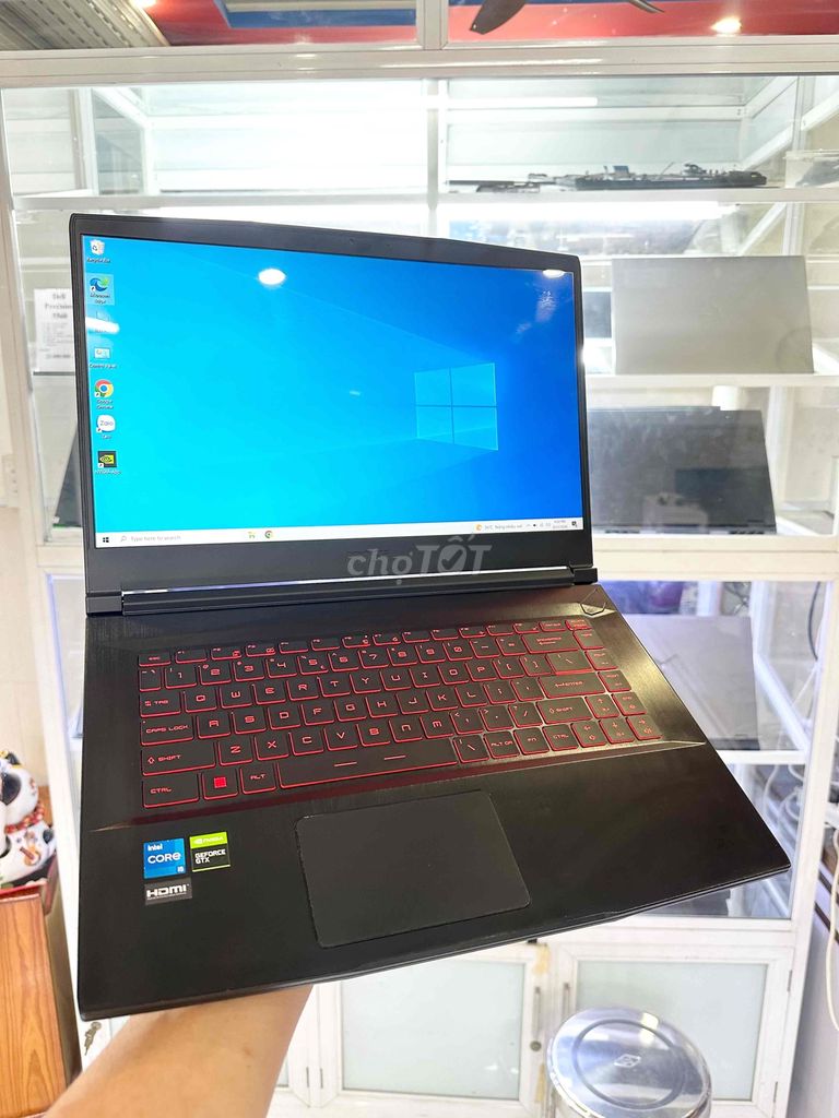 Фото 2: MSI GF63 Thin 11SC Ноутбук как новый, заводские пломбы, состояние 99,99