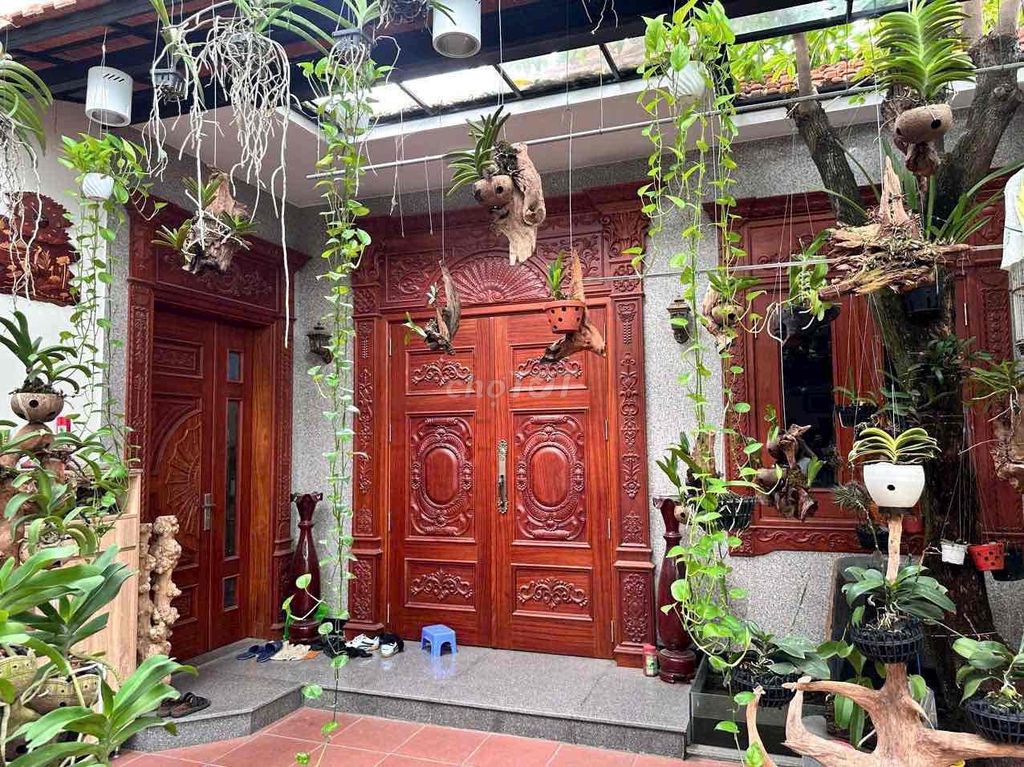 MT Tân Xuân 2, полностью жилая земля 654 м², есть дом с 3 спальнями, просторный цех