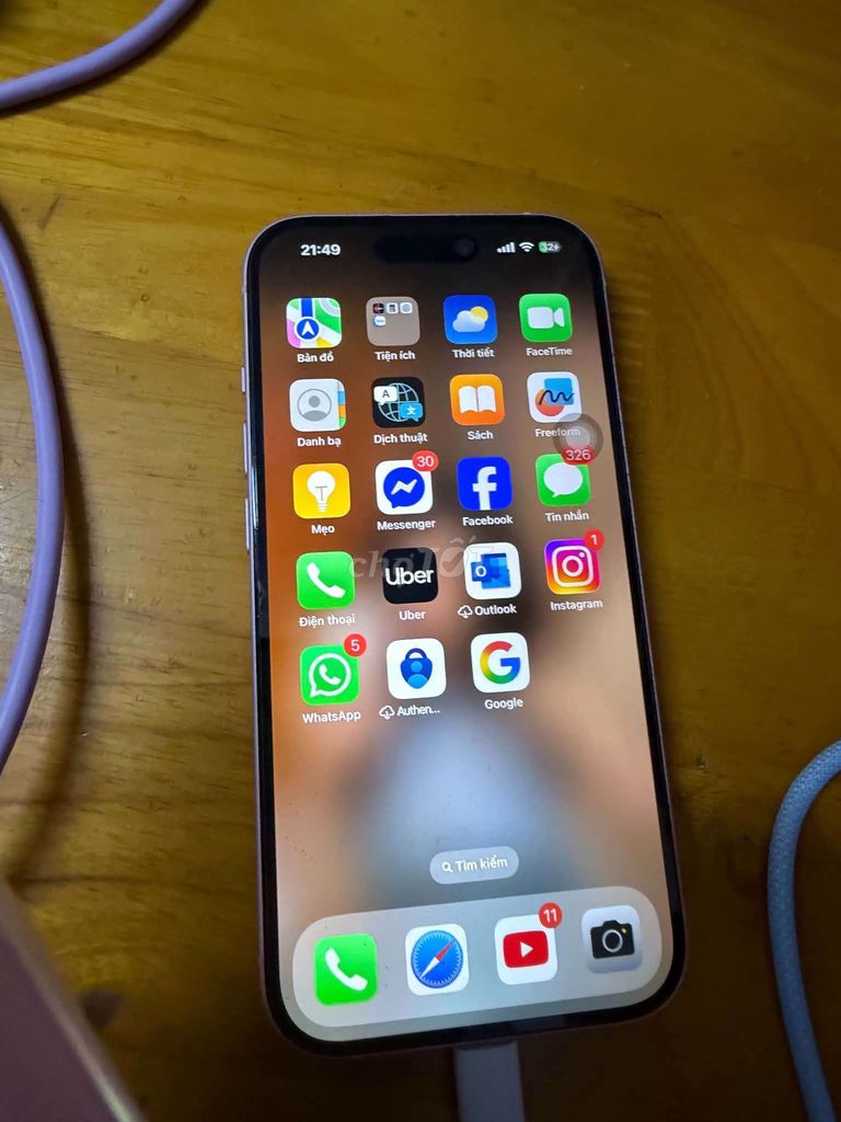 Apple iPhone 15 128GB Розовый, аккумулятор 80%