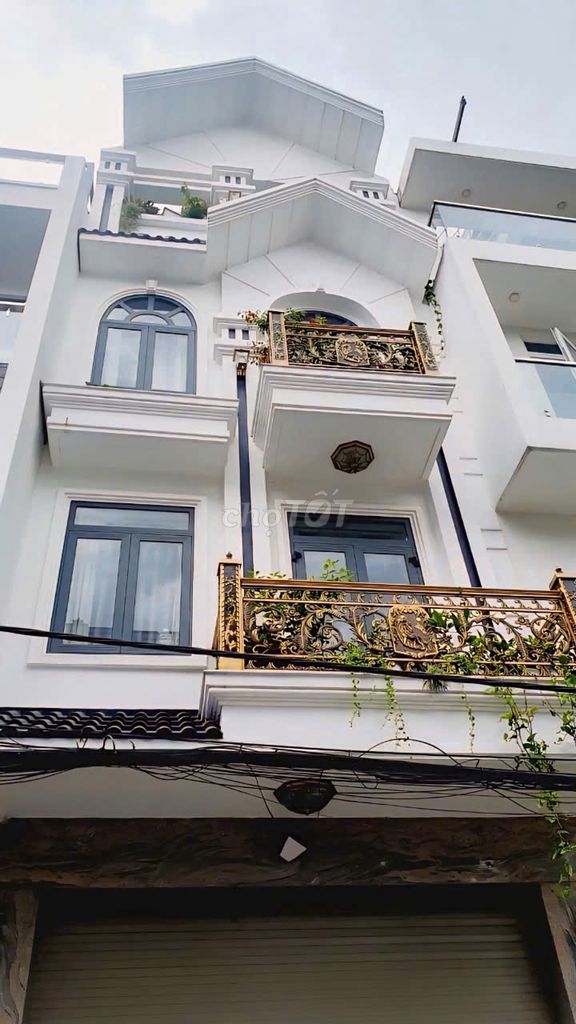 Сдается дом, фасад 38B Bàu Cát 2, квартал 14, район Танбинь