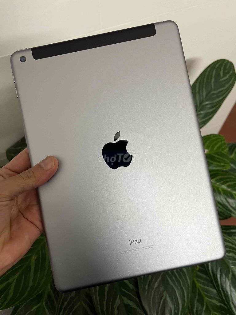 Apple iPad Gen 6 32GB 4G Серый