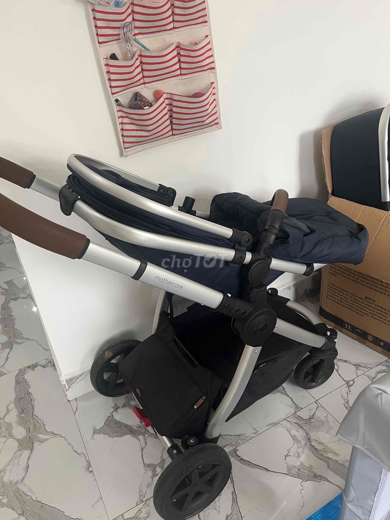 Двухместная коляска Mothercare Серая от рождения до взрослого
