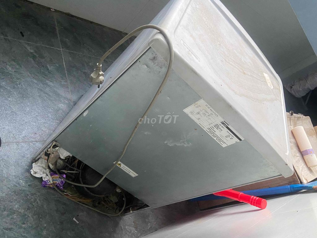 Фото 3: Холодильник Sanyo SR-9JR(SH) серый
