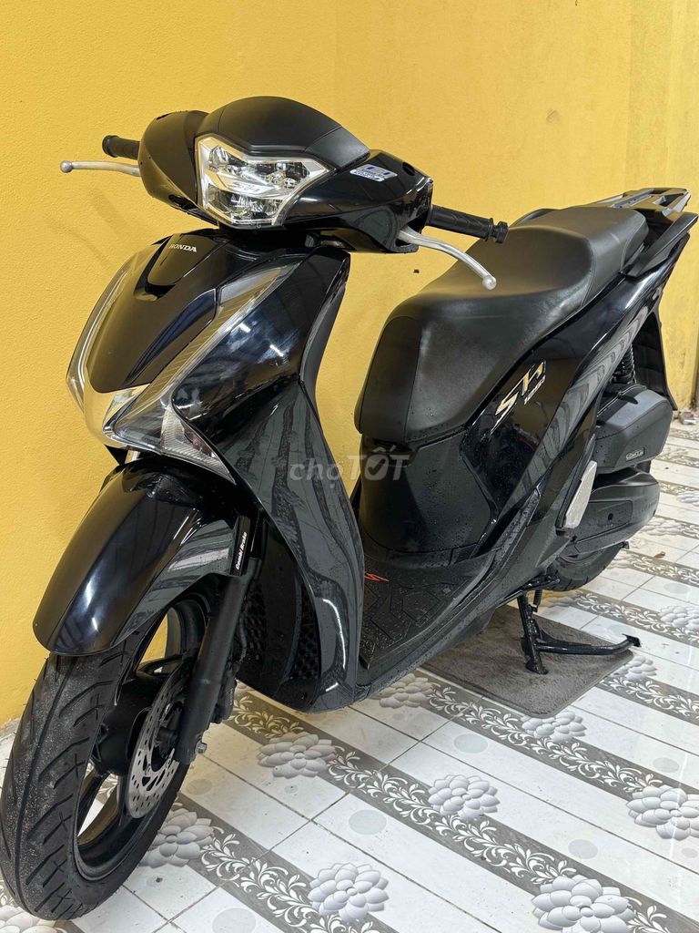Фото 2: SH 125 đời 2018 đen bóng, bao sang tên bấm số mới