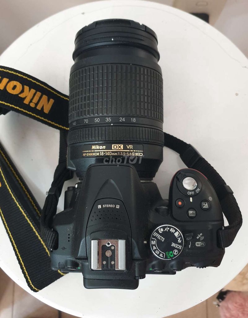 Фото 2: Фотоаппарат Nikon D5300 DSLR с объективом Nikkor 18-140mm