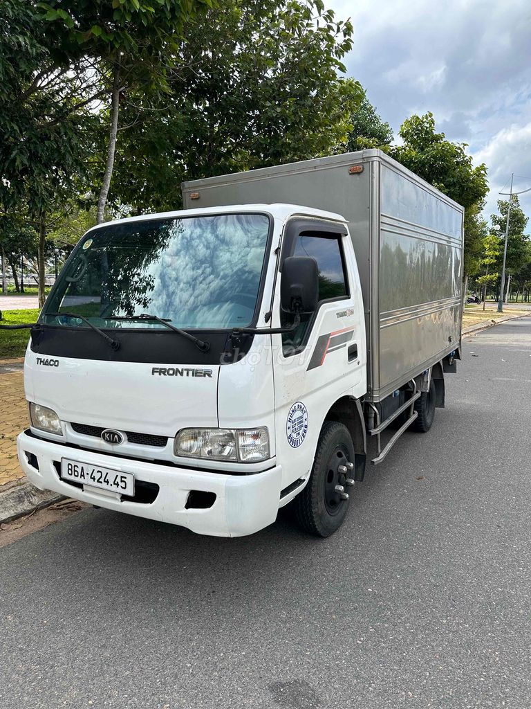 KIA K165 2T3 фургон из нержавейки с холодильником белый