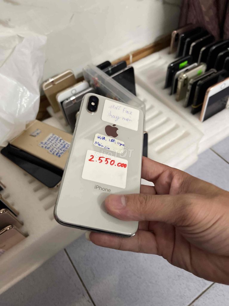 Apple iPhone X 64GB Белый, б/у