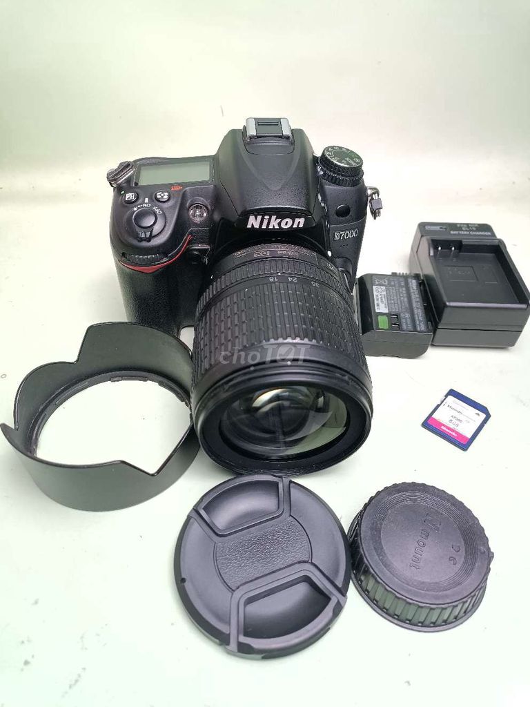 Фотоаппарат Nikon D7000 чёрный с объективом 18-105mm