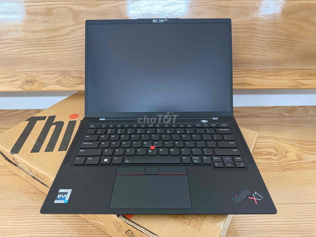 Lenovo X1 Carbon Gen 11: как новый, полный комплект