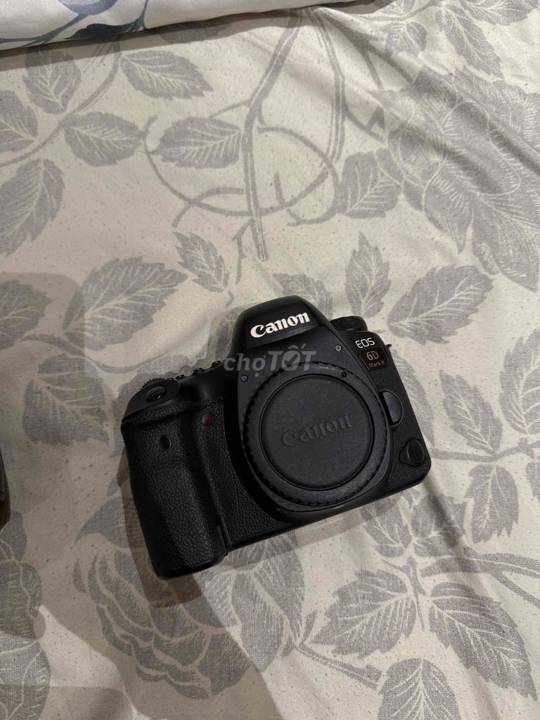 Фотоаппарат Canon 6D Mark II черный