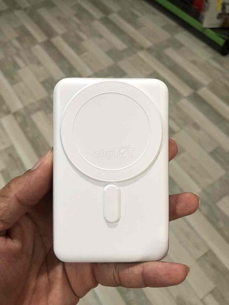 Внешний аккумулятор 10000mAh MagSafe Type-C, алюминиевый, б/у