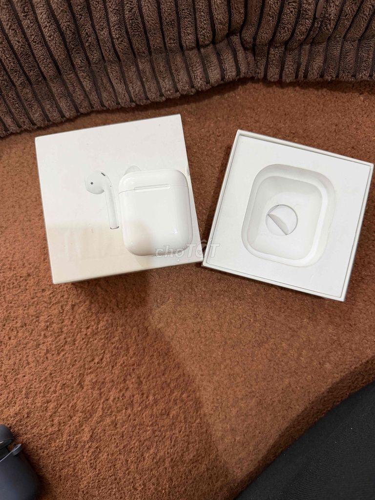 AirPods 2 оригинальные, полный комплект