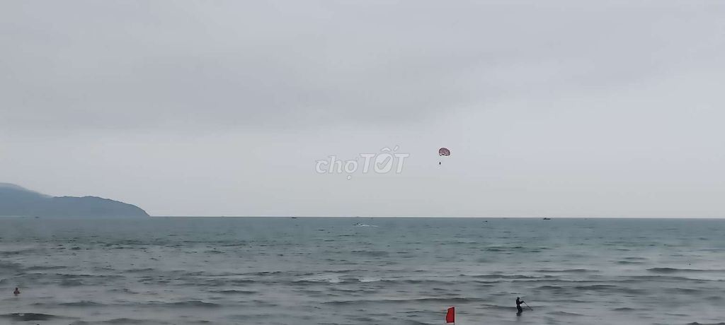 Фото 2: Дом 3 этажа (фундамент 4 этажа) в переулке для парковки автомобиля