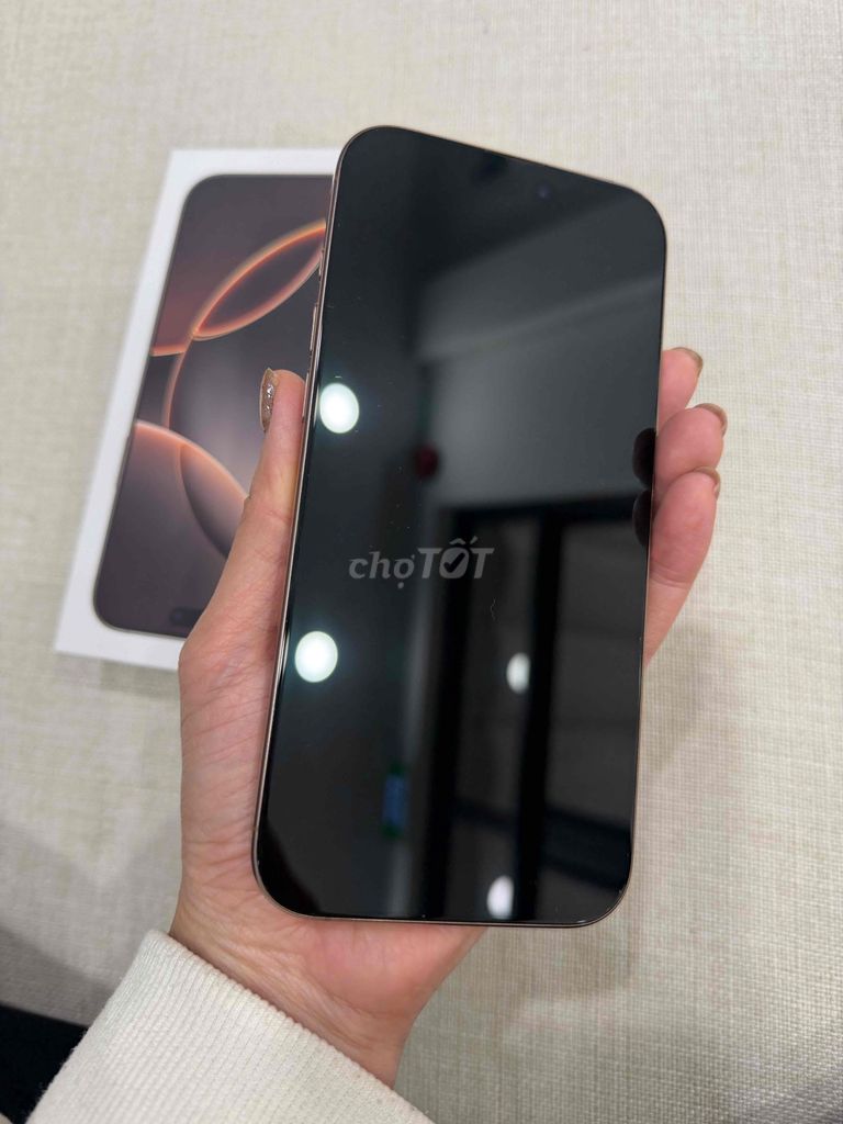 Фото 2: Apple iPhone 16 Pro Max 256GB Пустынный золотой, оригинал