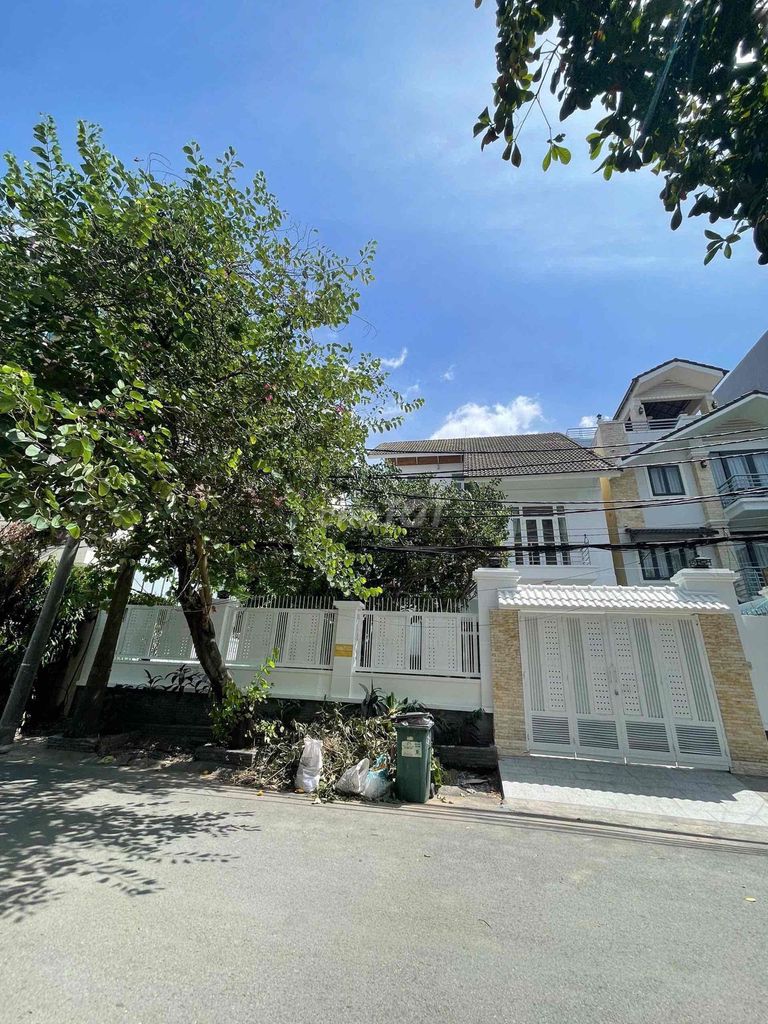 Фото 2: 🏡 Сдается в аренду элитная вилла 215C – Нгуен Ван Хыонг, Тхао Дьен