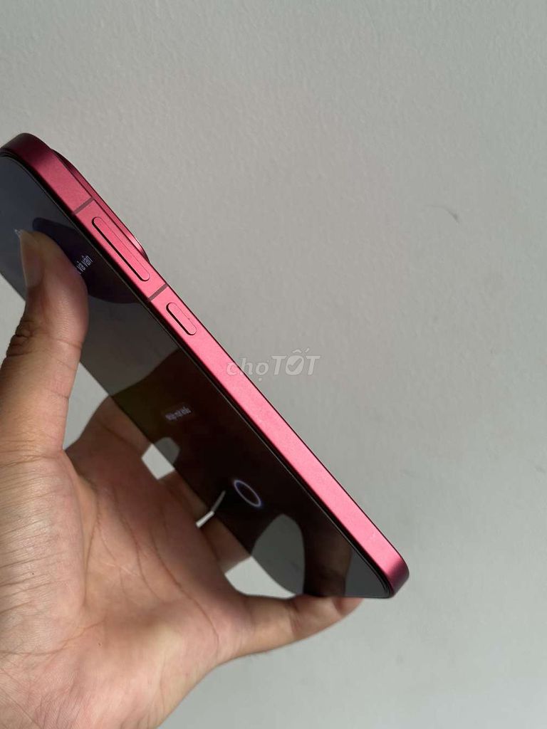 Фото 2: OPPO Find X9 12GB/256GB Красный