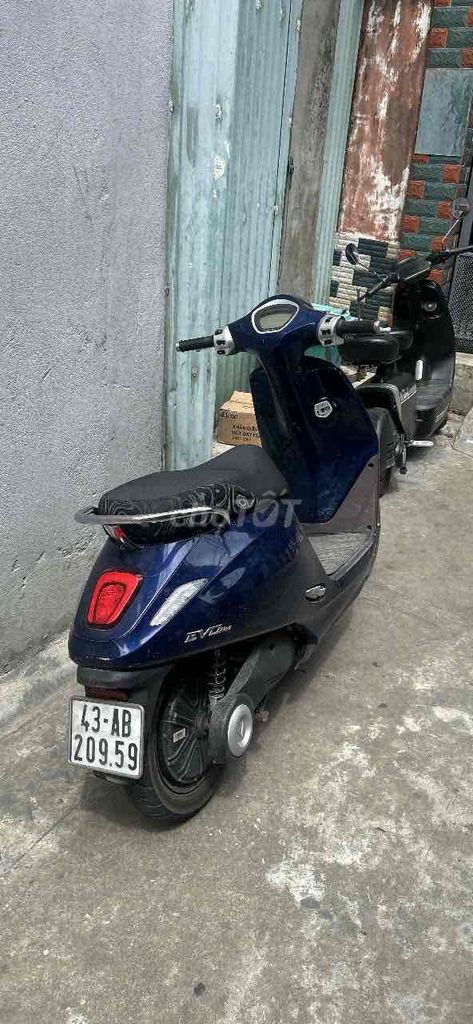 Электромотоцикл VinFast Evo Neo синий