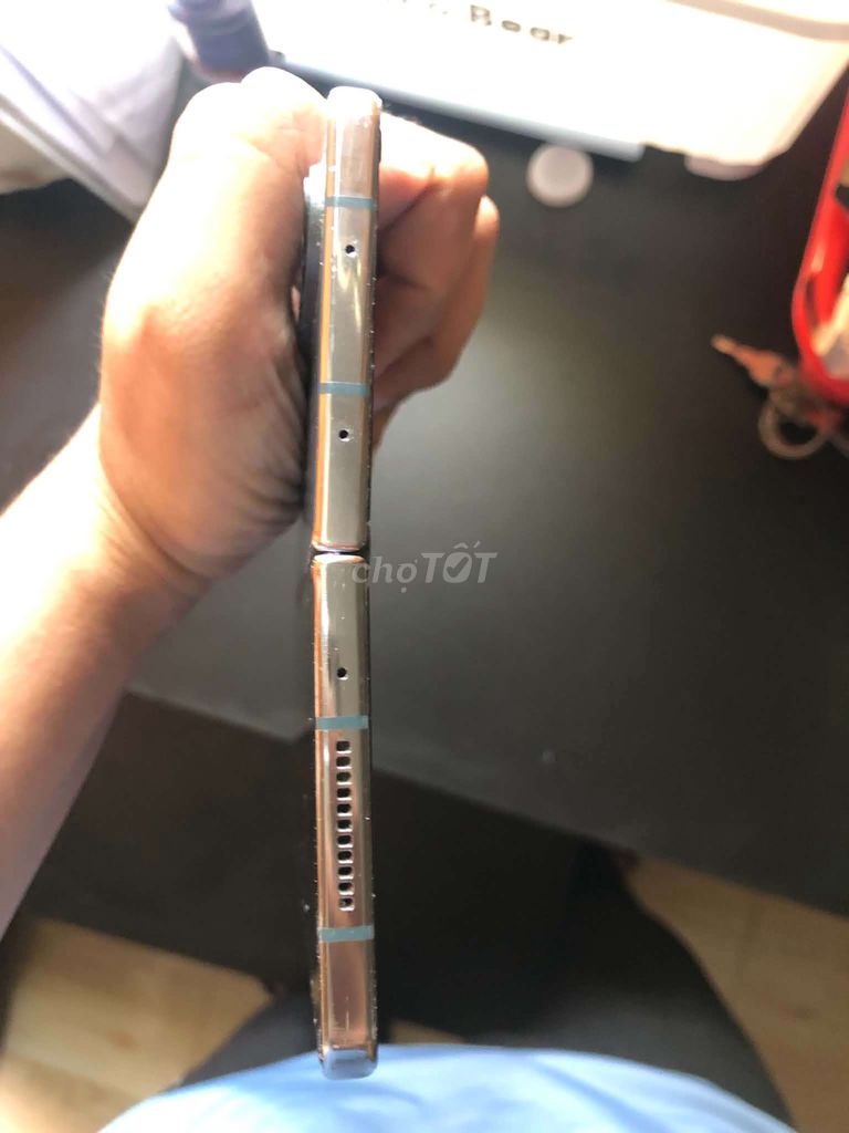 Фото 3: Samsung Galaxy Z Fold4 1TB серый 12GB
