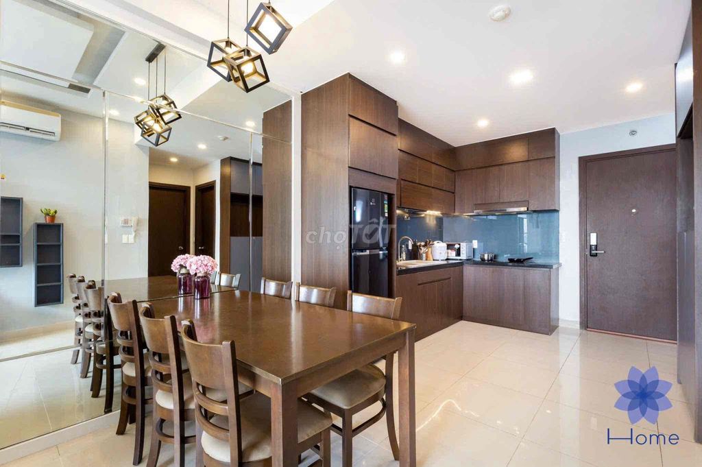 Апартаменты Golden Mansion, 2 спальни, 2 санузла. Рядом с аэропортом Таншоннят