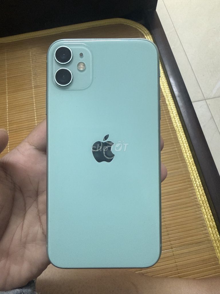 Apple iPhone 11 64GB Синий Женский Заменен аккумулятор