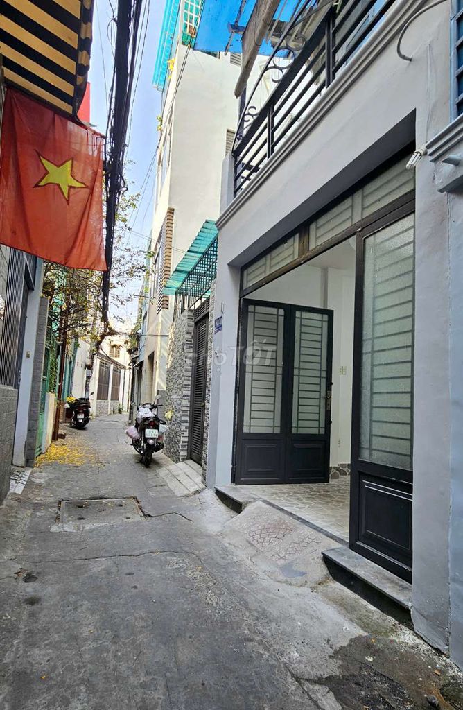 11 triệu - nhà 2 tầng 4PN gần mặt tiền Nguyễn Văn Đậu Bình thạnh