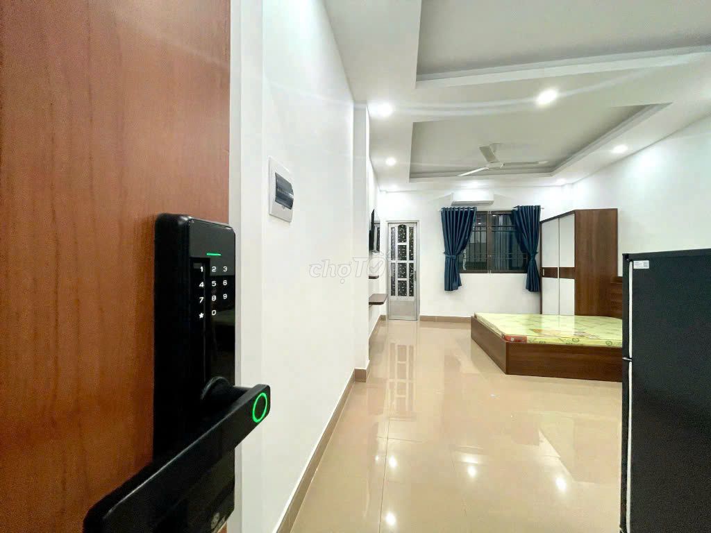 Фото 2: Cho thuê căn studio ban công, cửa sổ. Full nội thất, máy giặt riêng