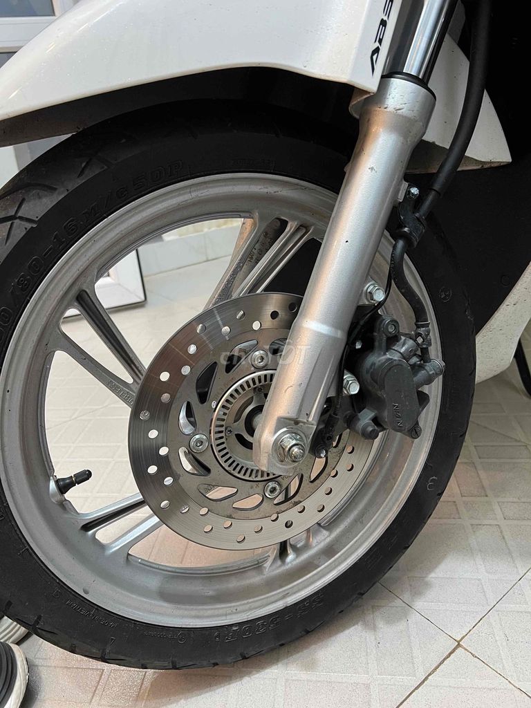 Фото 3: Honda SH 150i ABS 2020 Белый