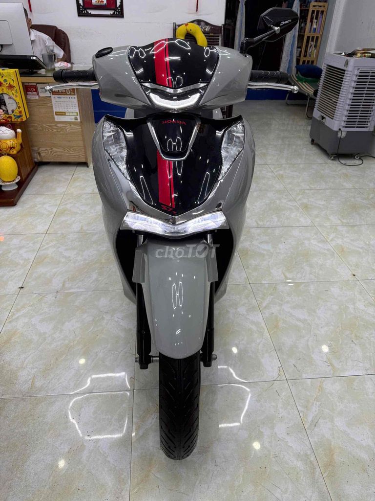 Honda SH 125 CBS 2023 Серый цемент