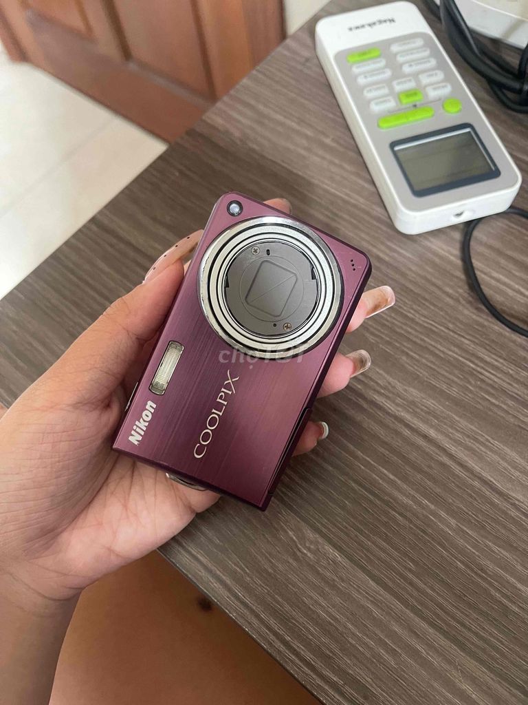 Фото 2: Фотоаппарат Nikon Coolpix S550 фиолетовый