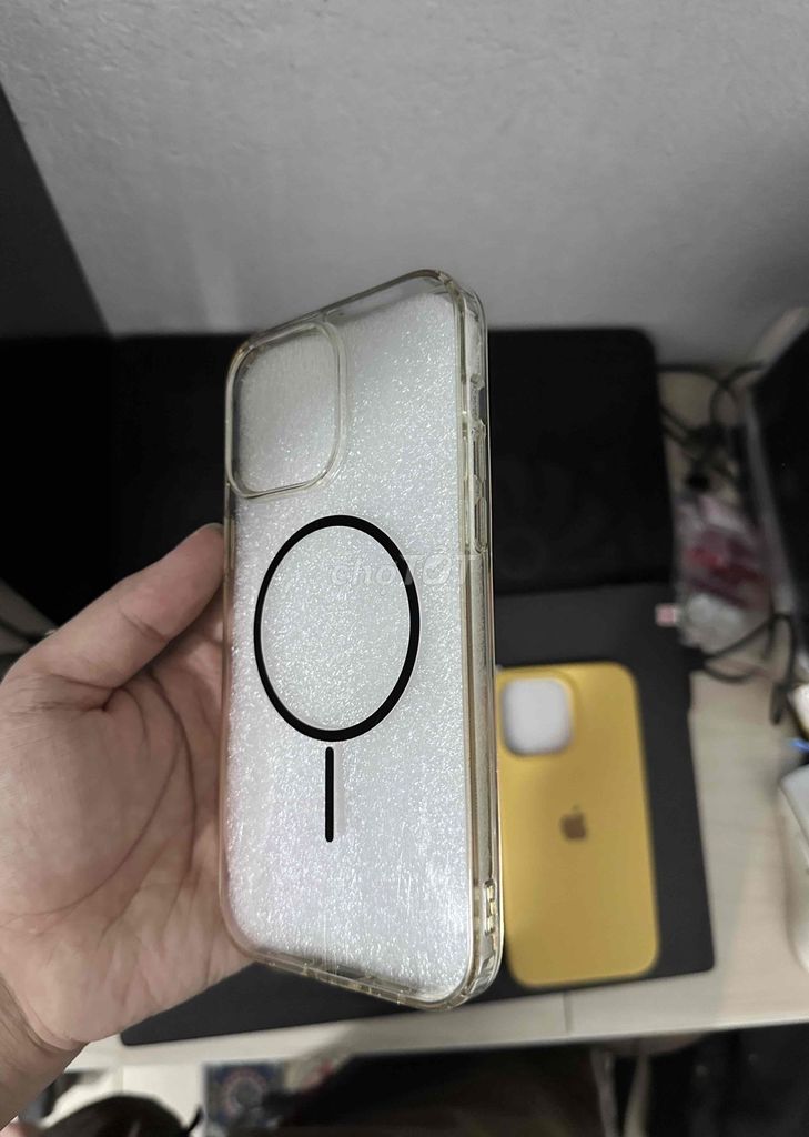 Фото 2: Ốp lưng Apple iPhone 14 Pro Max mua về không xài