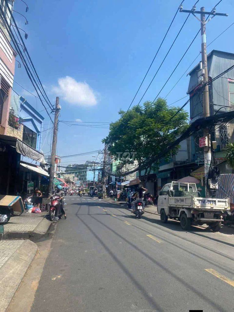 Фото 3: MT 123 Cao Xuân Dục Q8, площадь 1000м², подходит для склада, апартаментов, компании