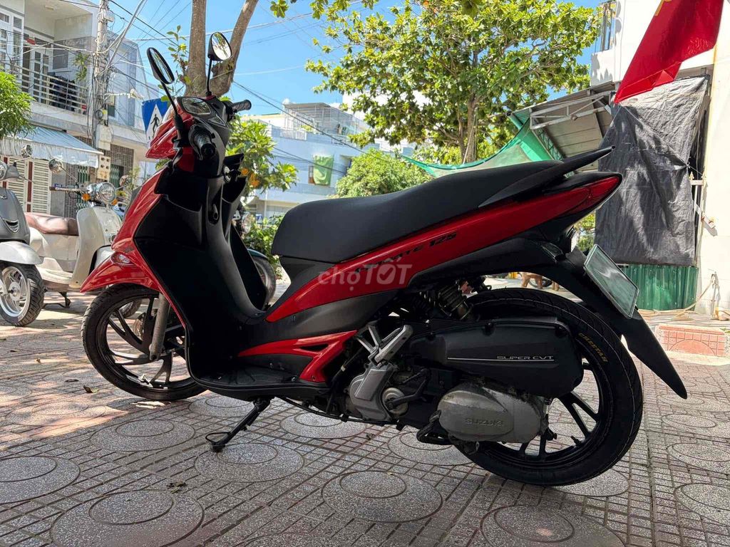 Фото 3: Suzuki Hayate 125 2025 Красный Спортивный