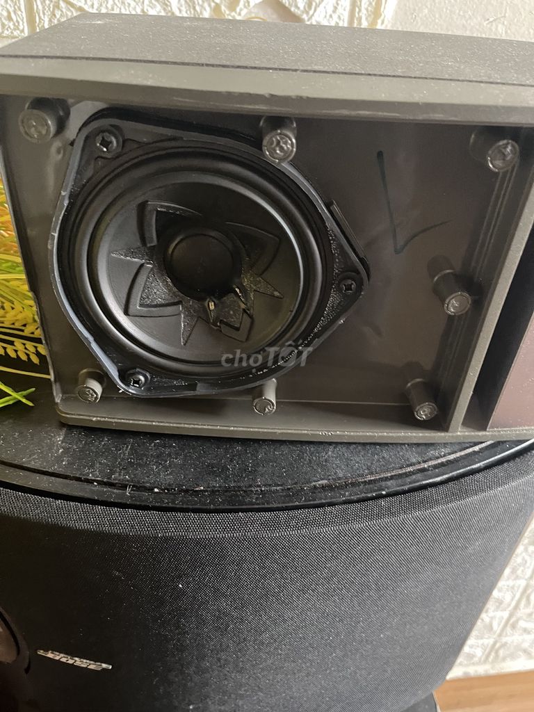 Колонки Bose 141 черные, живой звук