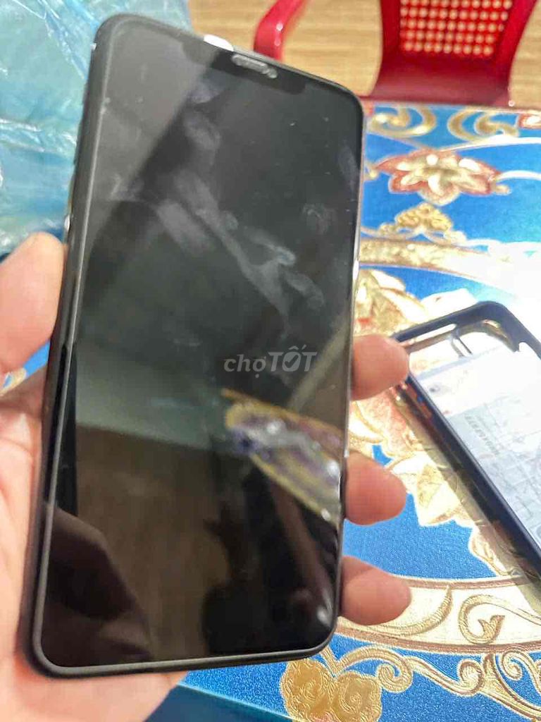 Фото 2: Apple iPhone 11 Pro Max серый, заменены аккумулятор и экран