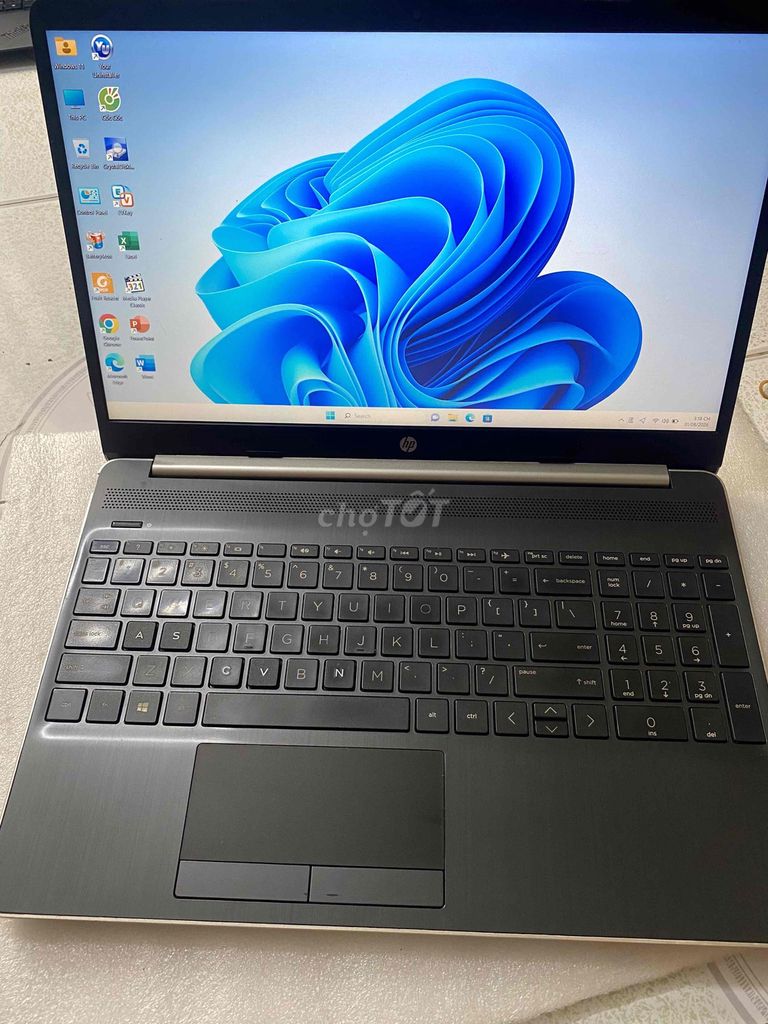 Фото 3: HP 15s-du i7 10510U 15.6 inch 8GB/512GB Like New