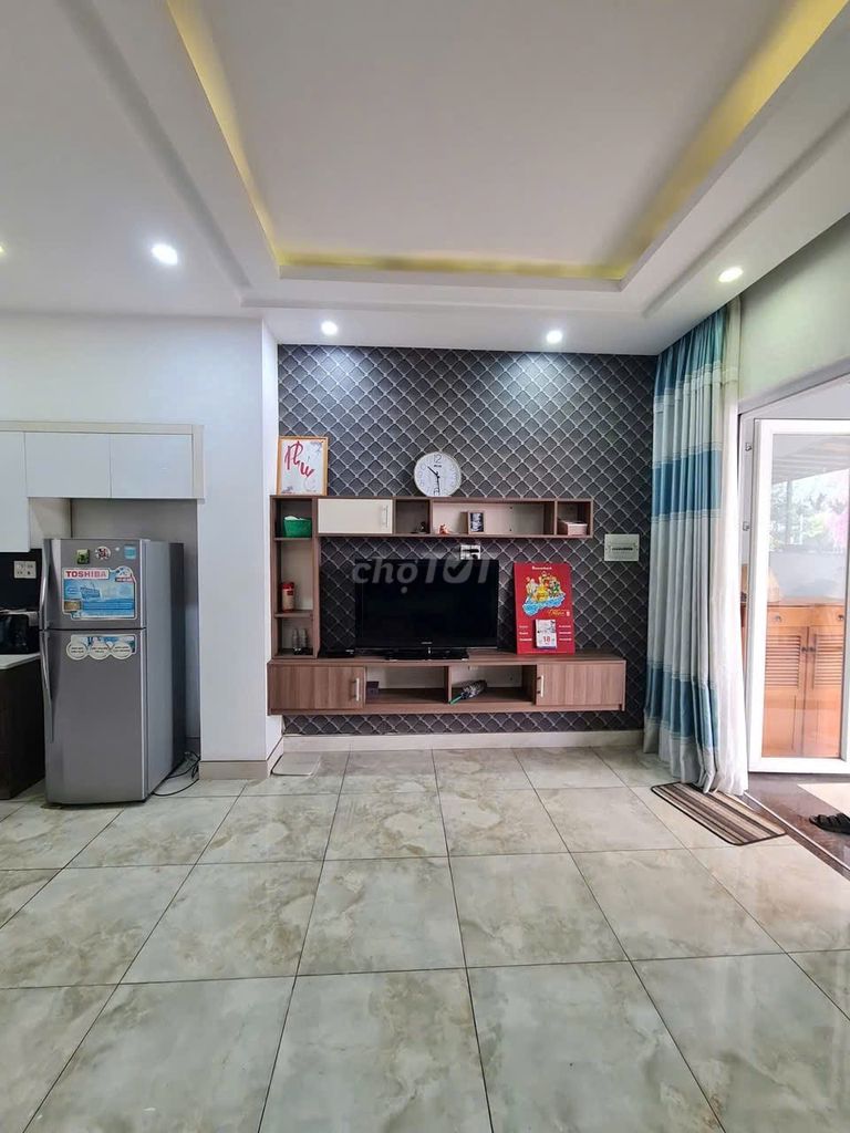 Фото 3: Мега-деревня NHÀ COMPOUND KHANG ĐIỀN BV 24/7 - ПОЛНАЯ МЕБЕЛЬ 3 ЭТАЖА - 3 спальни 3 санузла