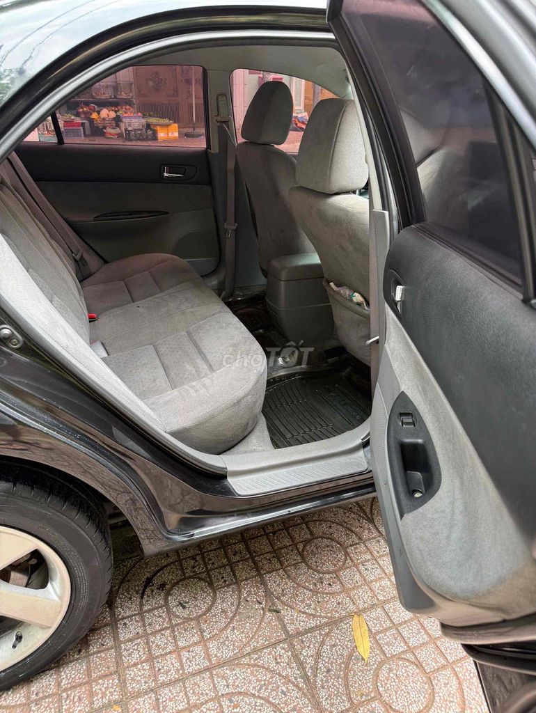 Фото 2: Mazda Mazda 6 2005 Механика Черный