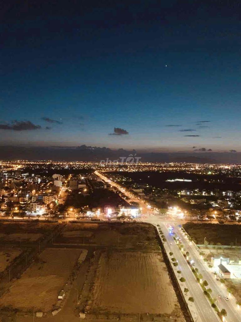 Фото 2: Cho thuê căn góc 2 phòng ngủ FPT Plaza 3, tầng cao, đầy đủ nội thất rấ