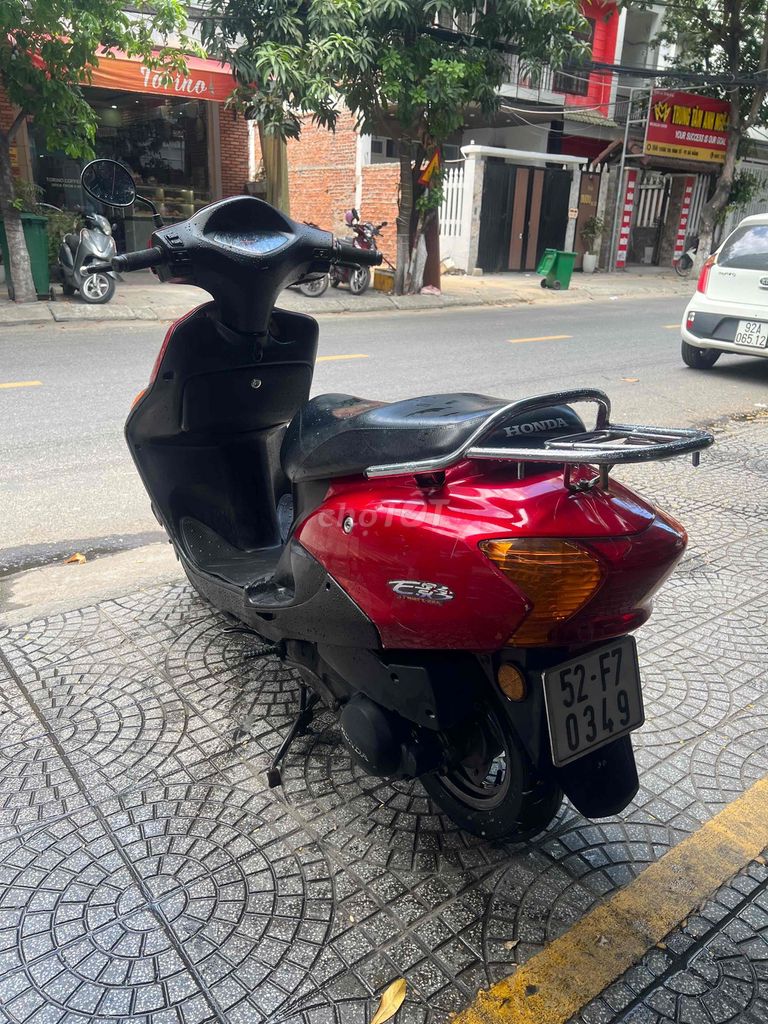 Фото 3: Honda 125cc очень красивый, мощный, экономичный