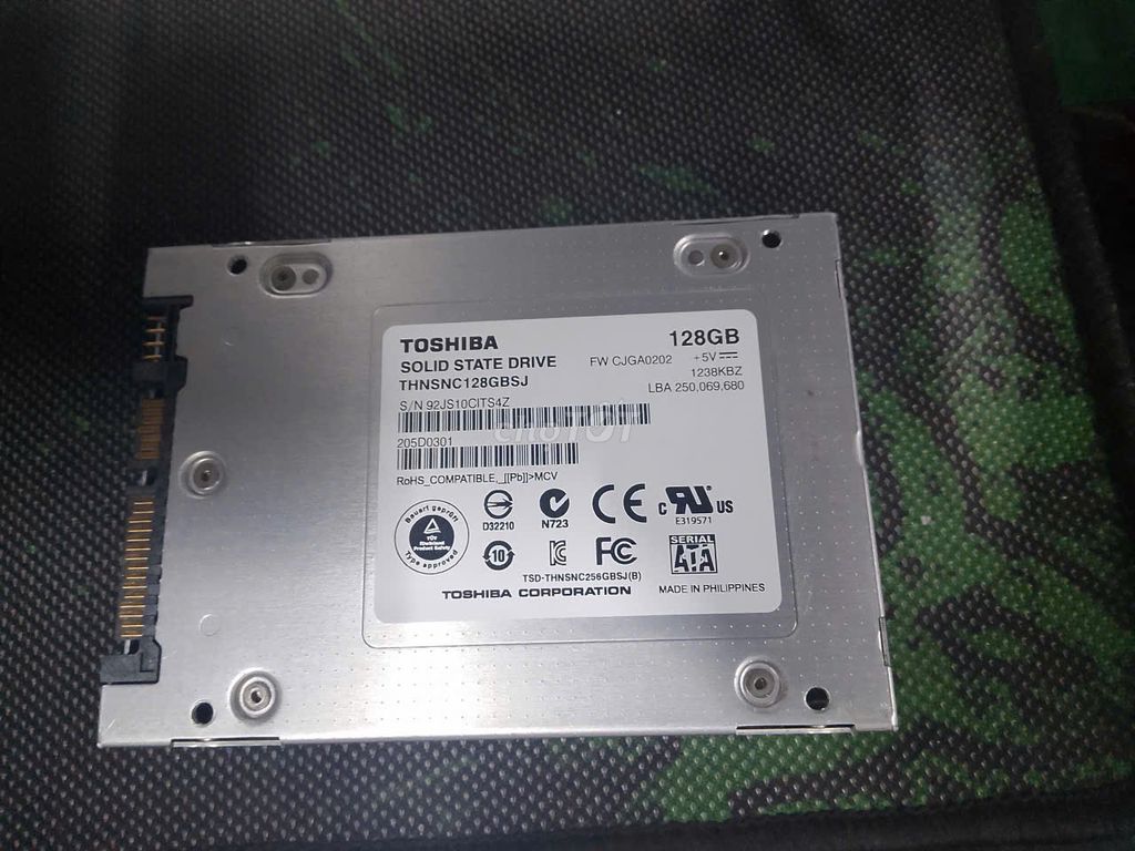 SSD Toshiba THNSNC128GBSJ 128GB б/у