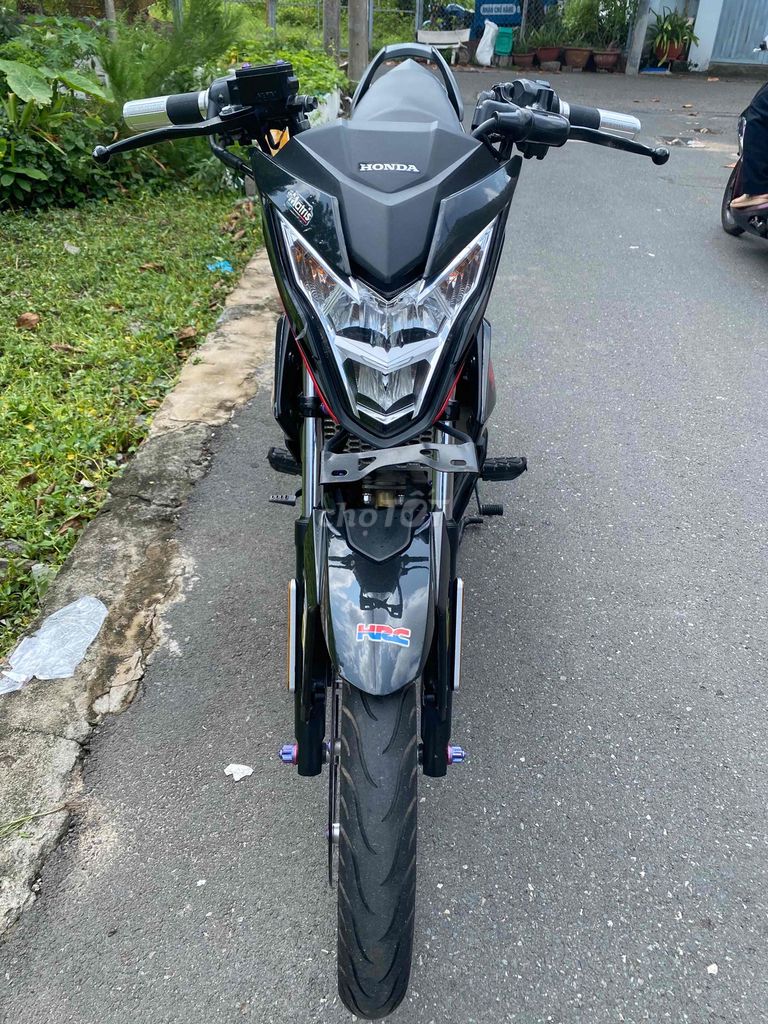 Фото 3: Honda Sonic 150R 150cc 19k km Чёрный