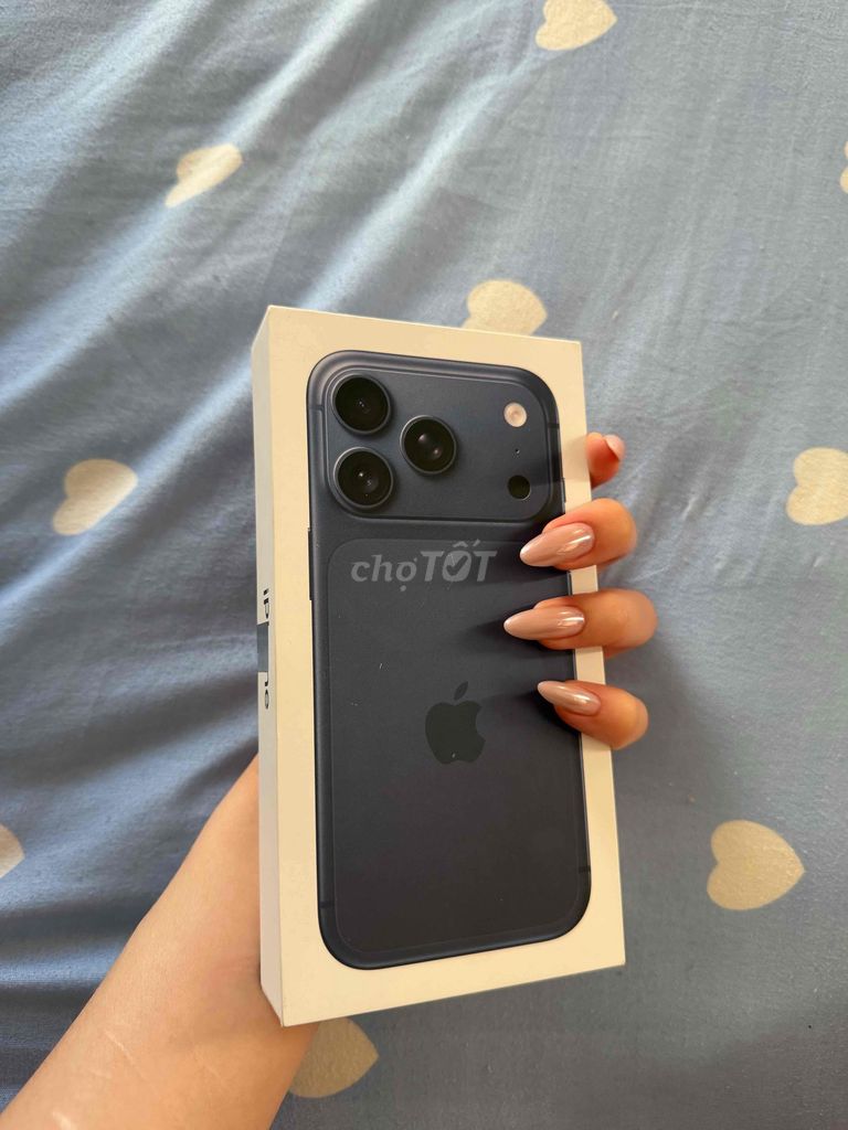 Apple iPhone 17 Pro 256GB Тёмно-синий Новый 100%
