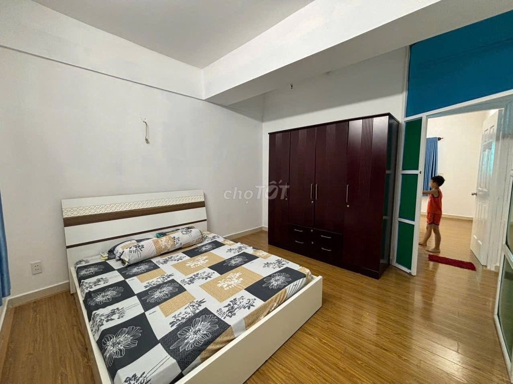 Срочно продаётся квартира 62 м², 2 спальни, отличное состояние, ЖК Nhất Lan 3