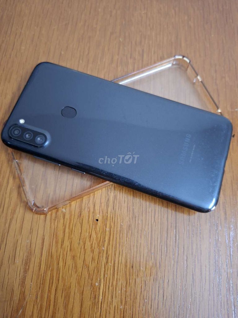 Фото 2: Телефон Samsung A11 32G черный