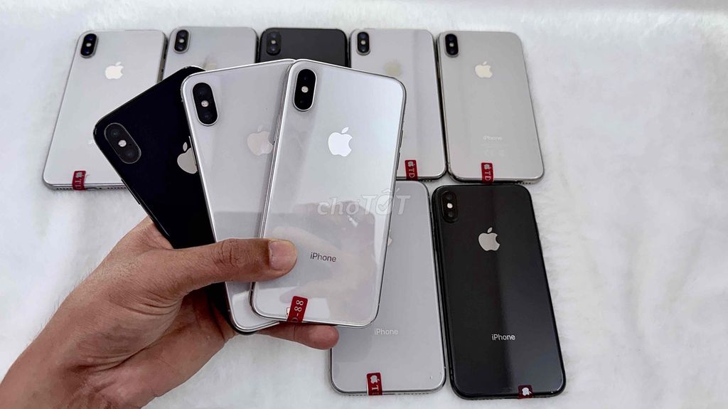 Фото 3: Apple iPhone X 64GB Черный Серебристый